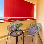 Large Terrace Jardin Apartament *